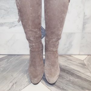 STUART WEITZMAN SUEDE BOOTS!!!!